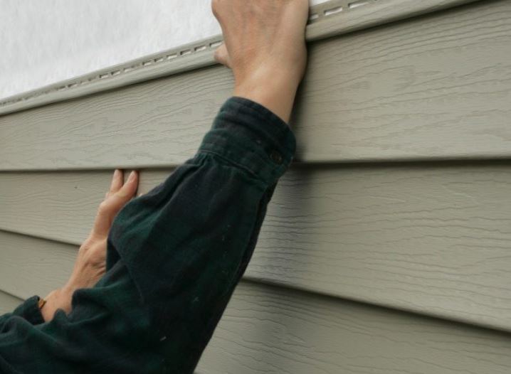 siding install